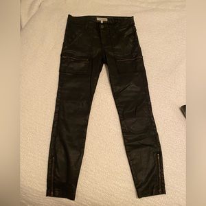 Joie Park Skinny B in coated black size 27